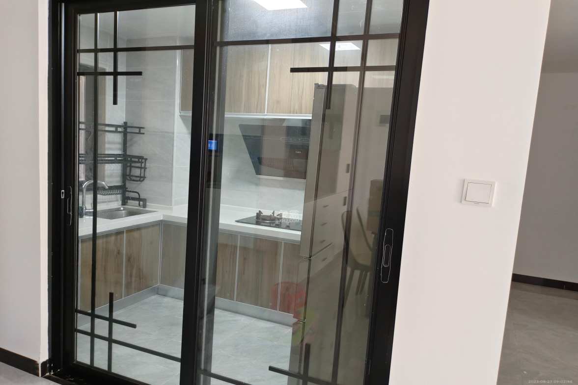 美的翰城 3室2厅2卫 2400.0元/月 美的翰城 3室2厅2卫 2400.0元/月室内图