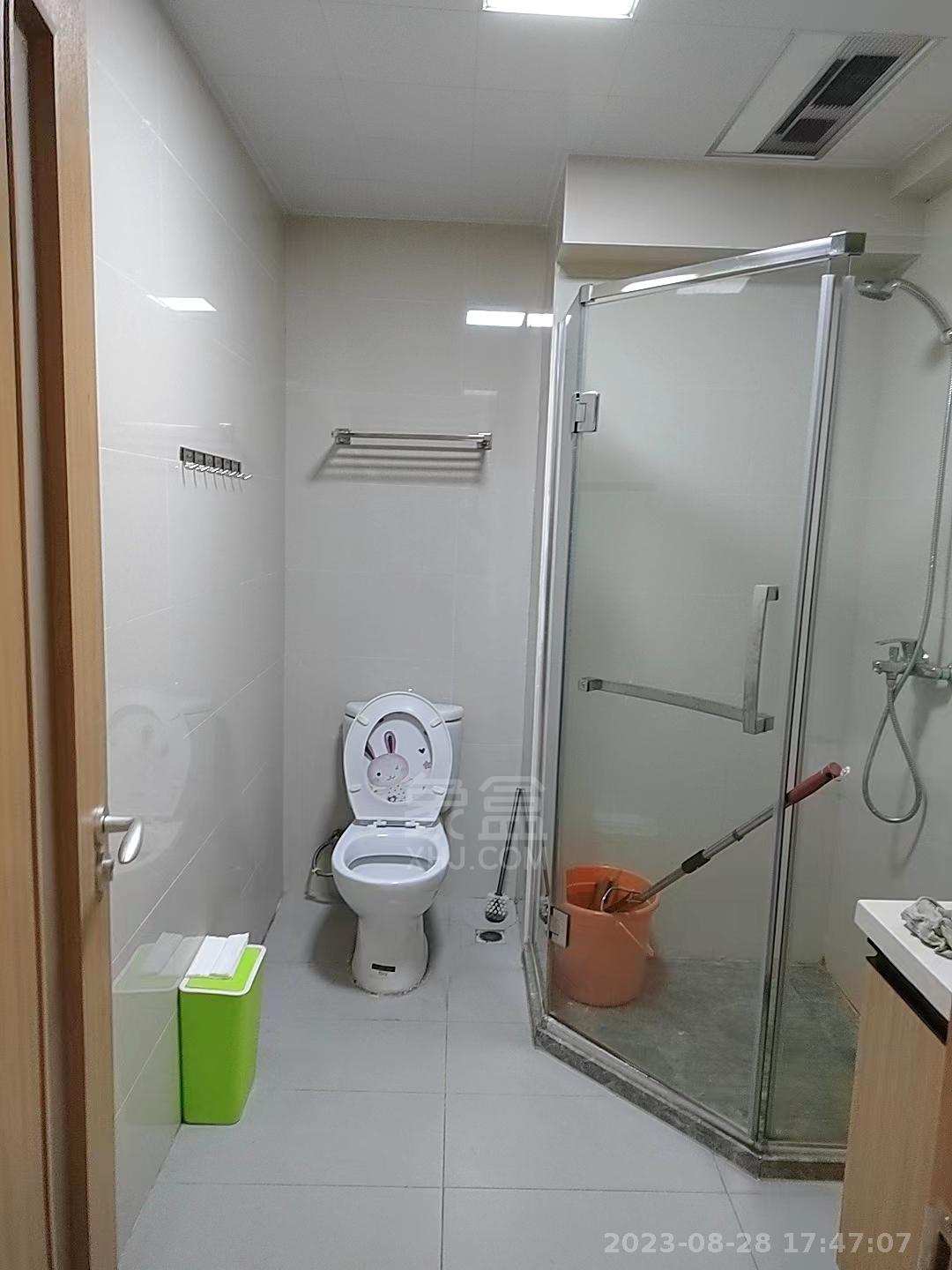 中泰财富湘江  1室1厅1卫    1600.0元/月 中泰财富湘江  1室1厅1卫    1600.0元/月室内图