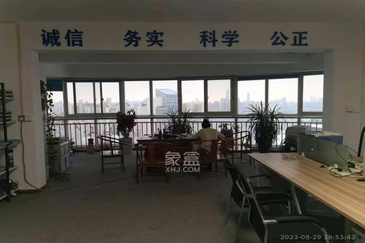 华雅花园  6室2厅2卫    6000.0元/月室内图