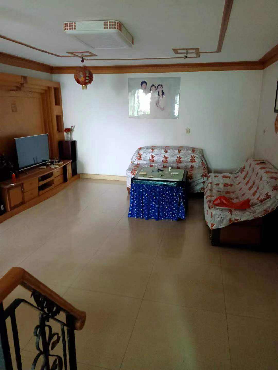 王家小区  3室2厅1卫    1100.0元/月室内图1