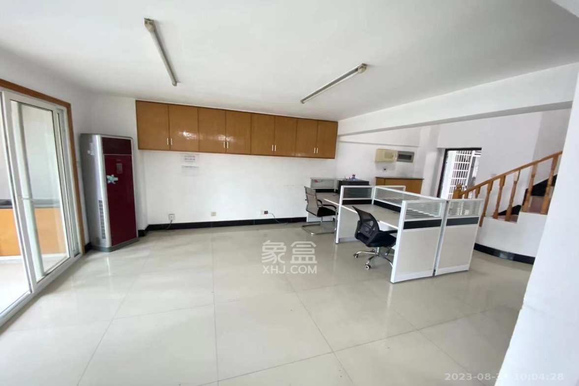 华菱蓝调国际(华菱.香墅美地)  4室2厅2卫    3800.0元/月 华菱蓝调国际(华菱.香墅美地)  4室2厅2卫    3800.0元/月室内图