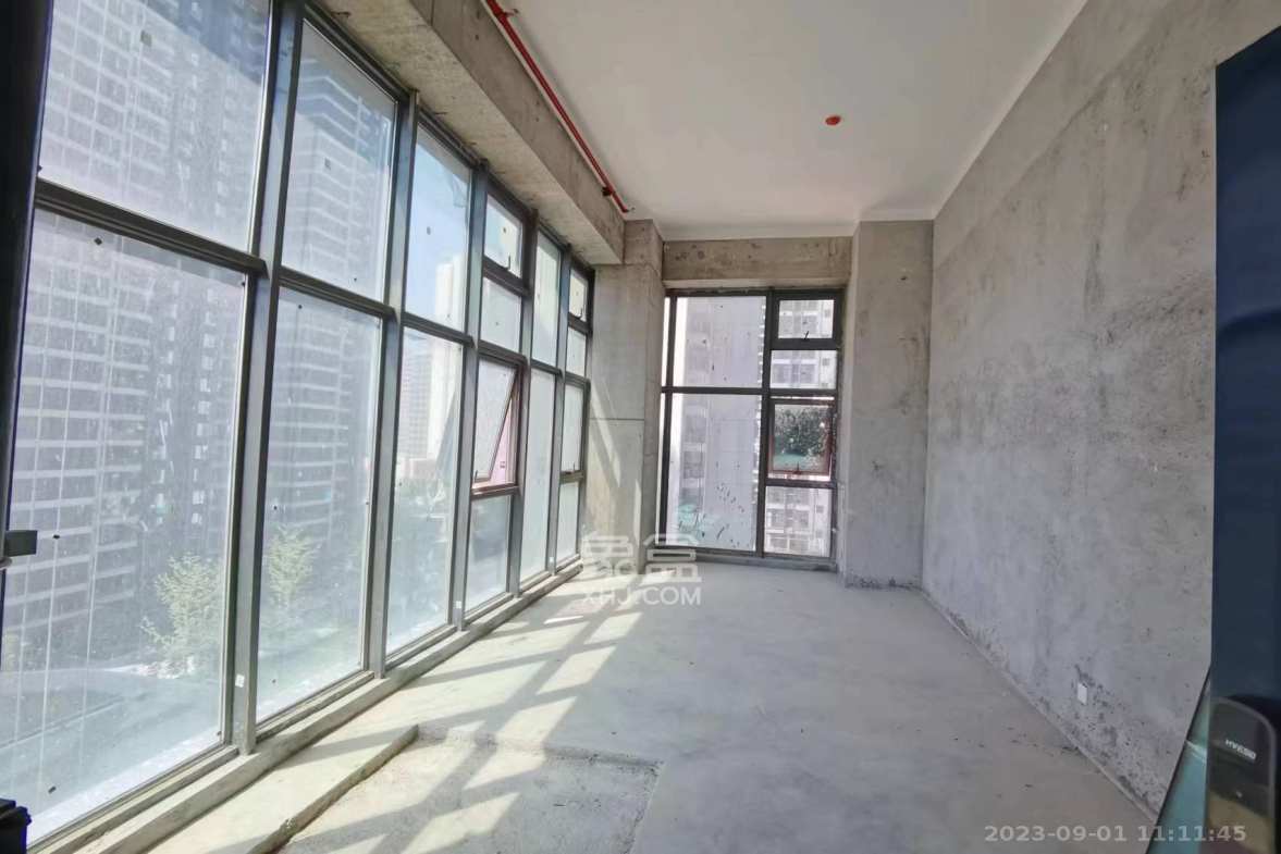 绿地V岛  1室1厅1卫    1500.0元/月室内图