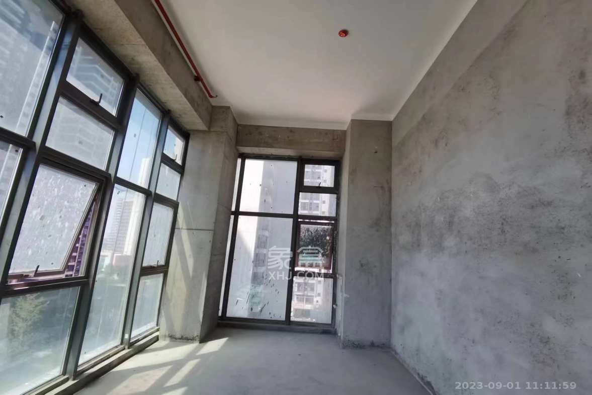 绿地V岛  1室1厅1卫    1500.0元/月室内图