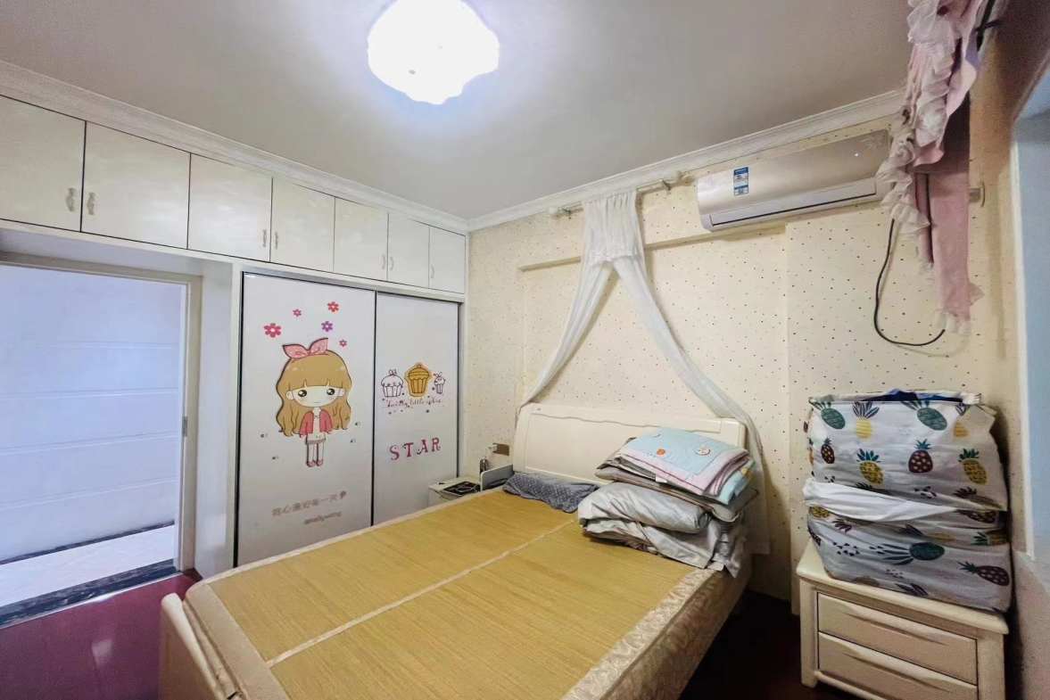 鹏利广场  4室2厅2卫   89.80万室内图