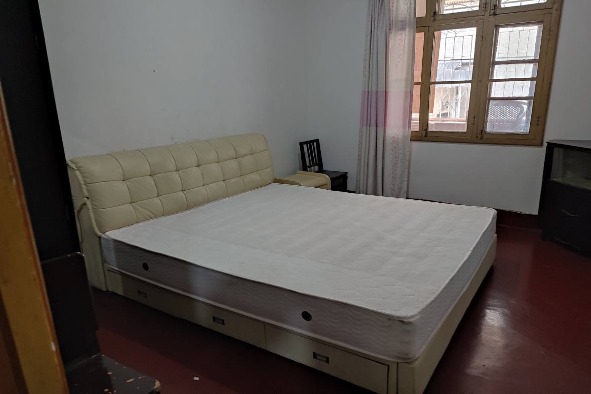 市煤炭局家属楼 3室2厅1卫 800.0元/月 市煤炭局家属楼 3室2厅1卫 800.0元/月室内图