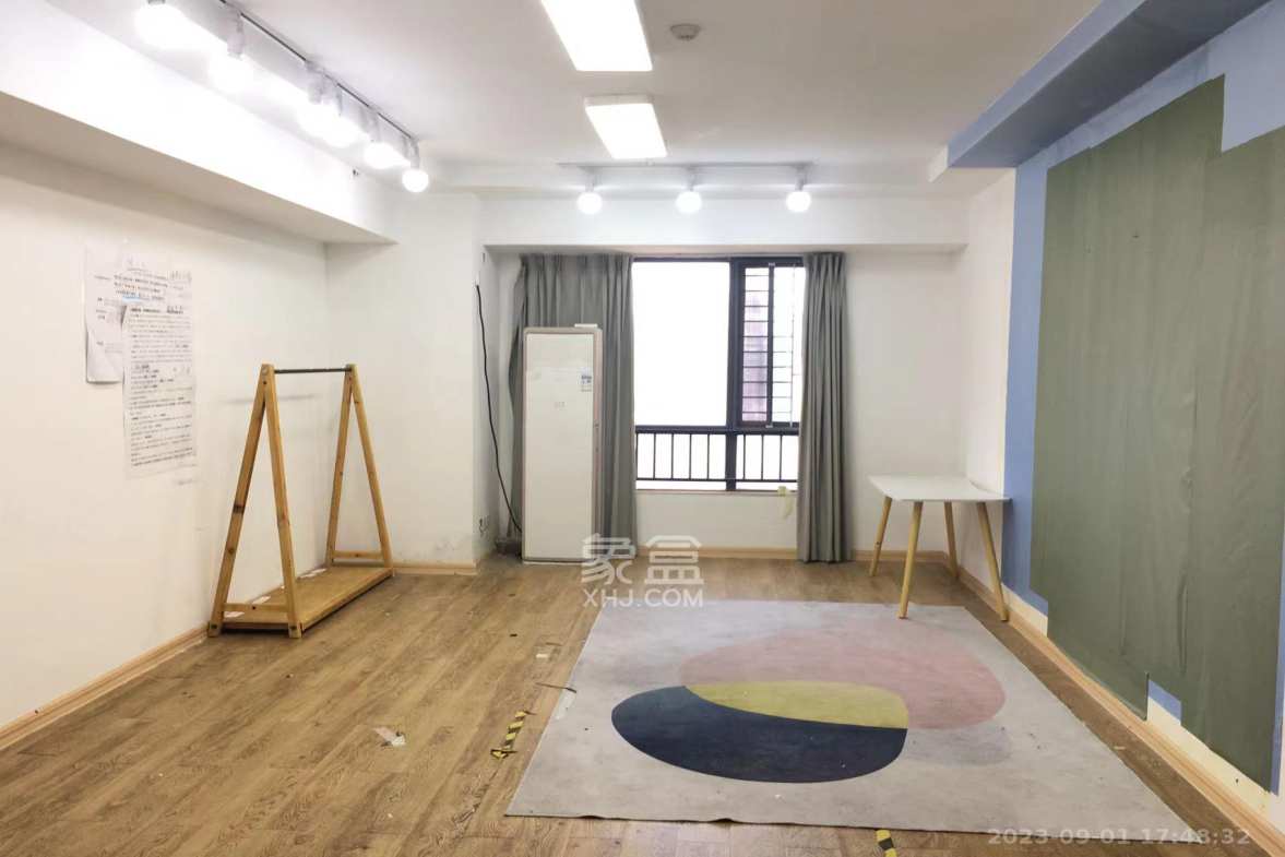 万博汇  1室1厅1卫    1800.0元/月室内图