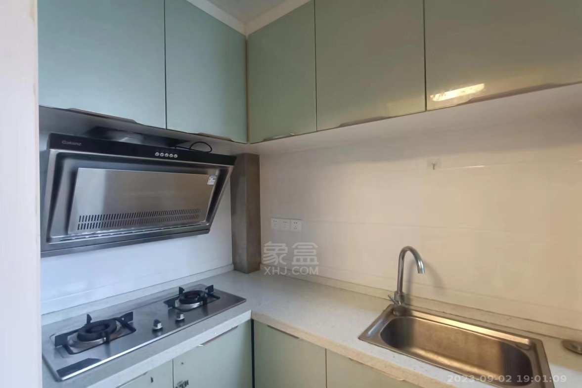 庐山一号  2室1厅1卫    1600.0元/月室内图