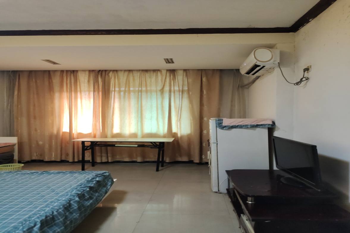 竹林公寓  1室1厅1卫    600.0元/月室内图