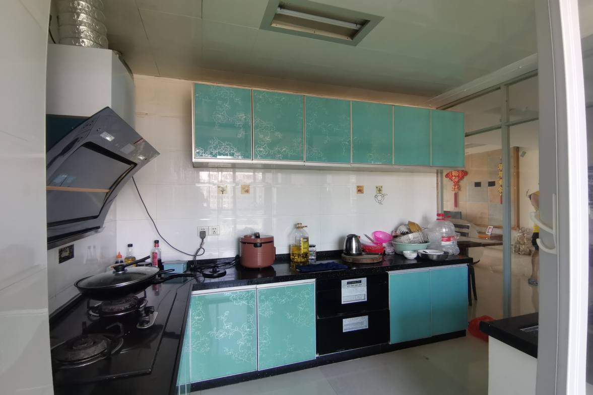 尚邦领域  3室2厅2卫    2300.0元/月室内图