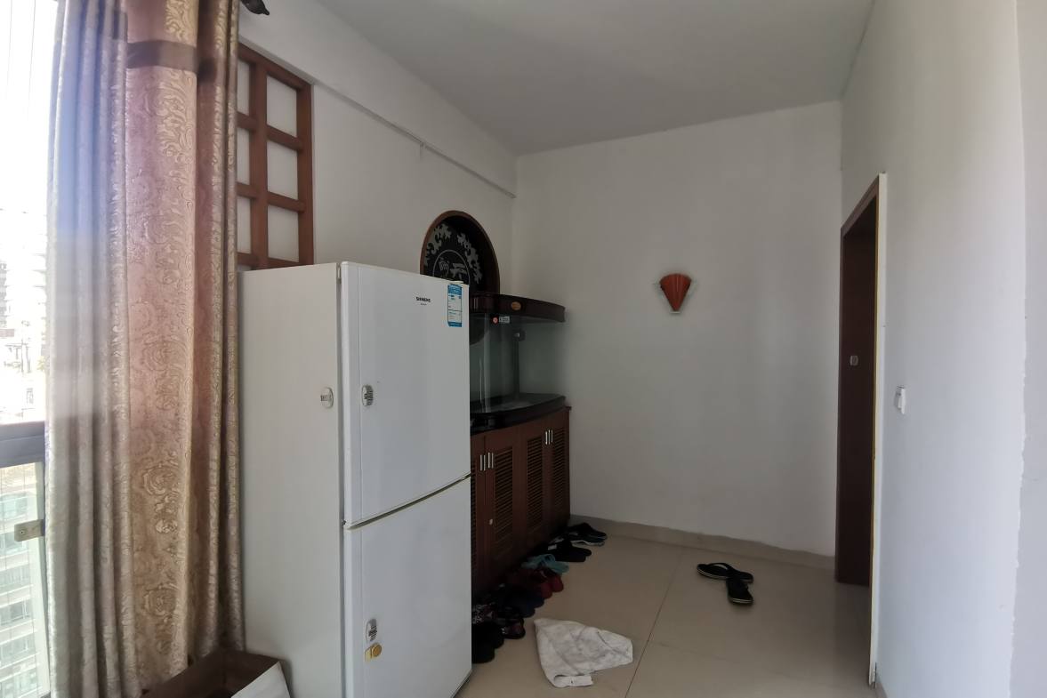 尚邦领域  3室2厅2卫    2300.0元/月室内图