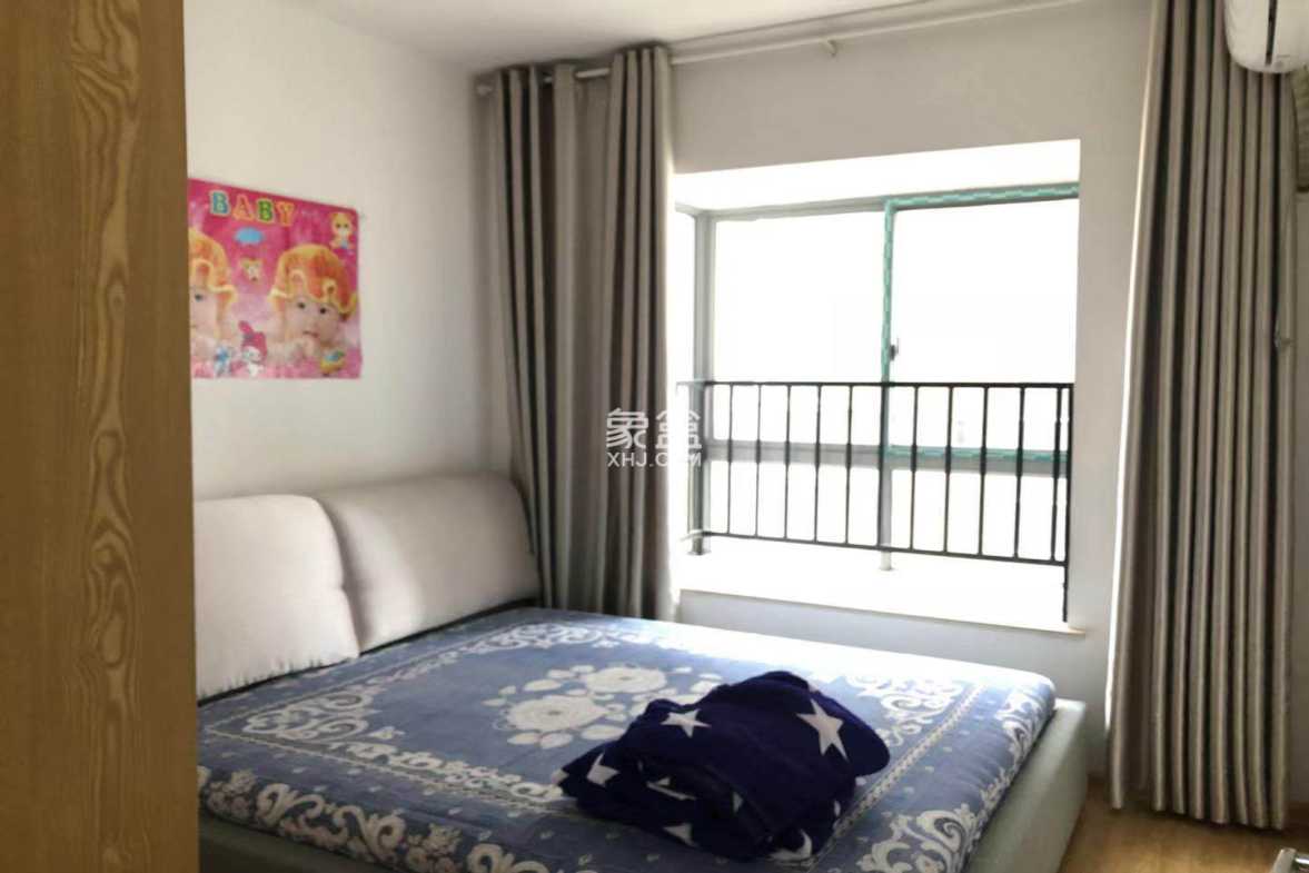 景湖春天  2室2厅1卫   1800.00元/月室内图