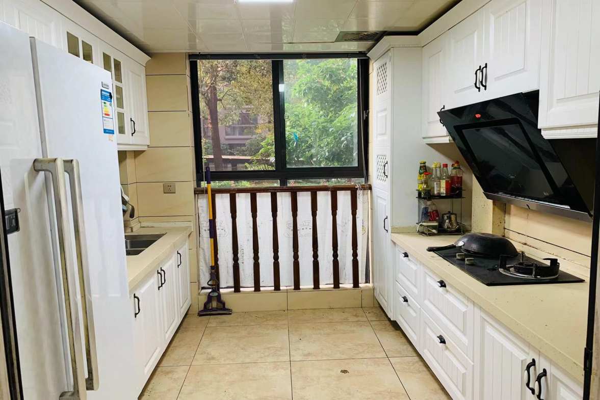 紫金城金色世纪 3室2厅2卫 2000.0元/月 紫金城金色世纪 3室2厅2卫 2000.0元/月室内图