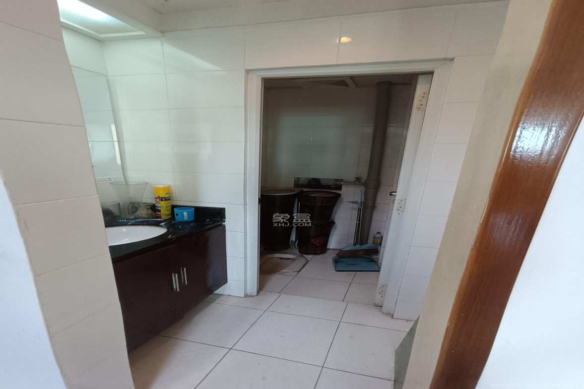 朝阳银座 4室1厅1卫 8000.0元/月 朝阳银座 4室1厅1卫 8000.0元/月室内图