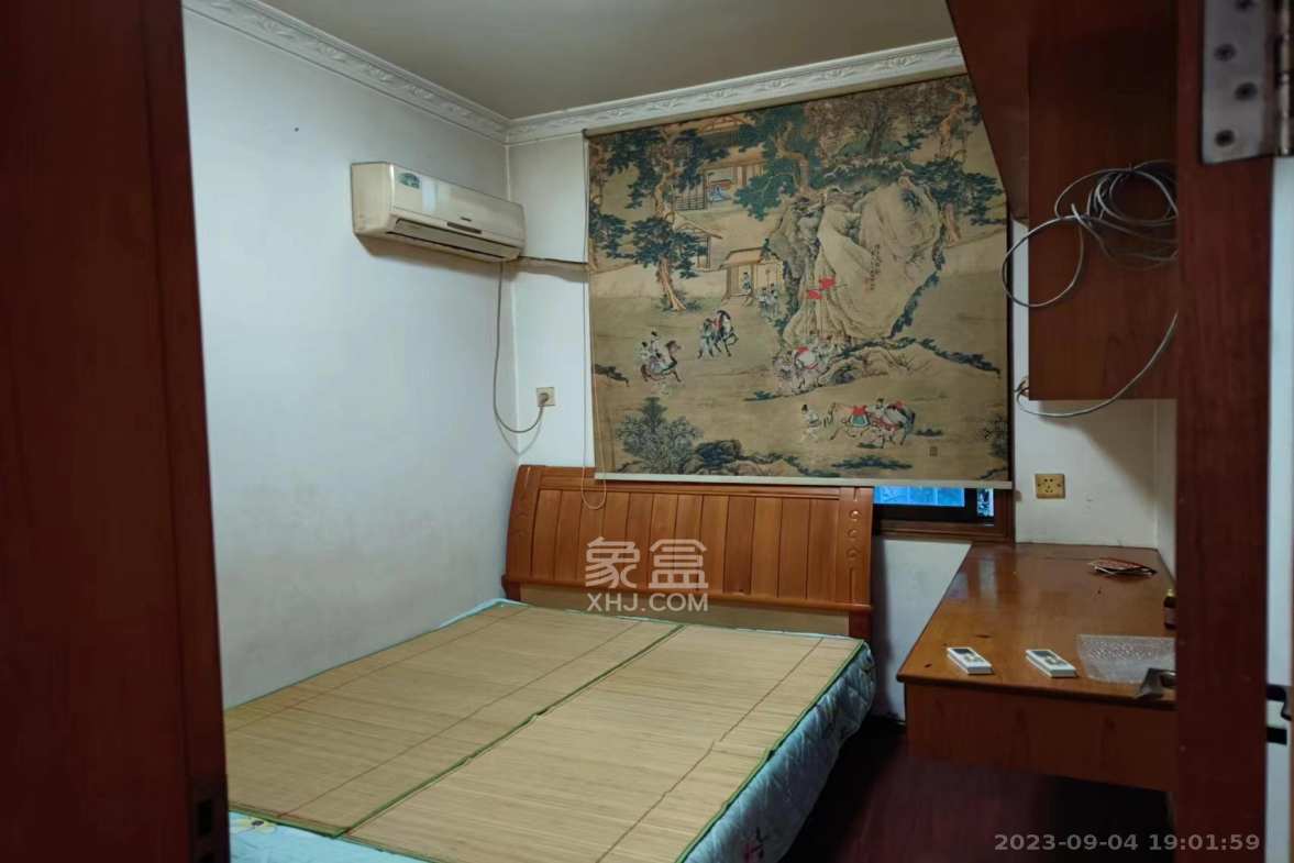 湖南师大张公岭校区宿舍  3室2厅1卫   1500.00元/月室内图