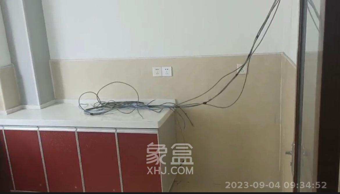 湘林家园（湘林小区电梯房）  4室2厅2卫   4000.00元/月室内图