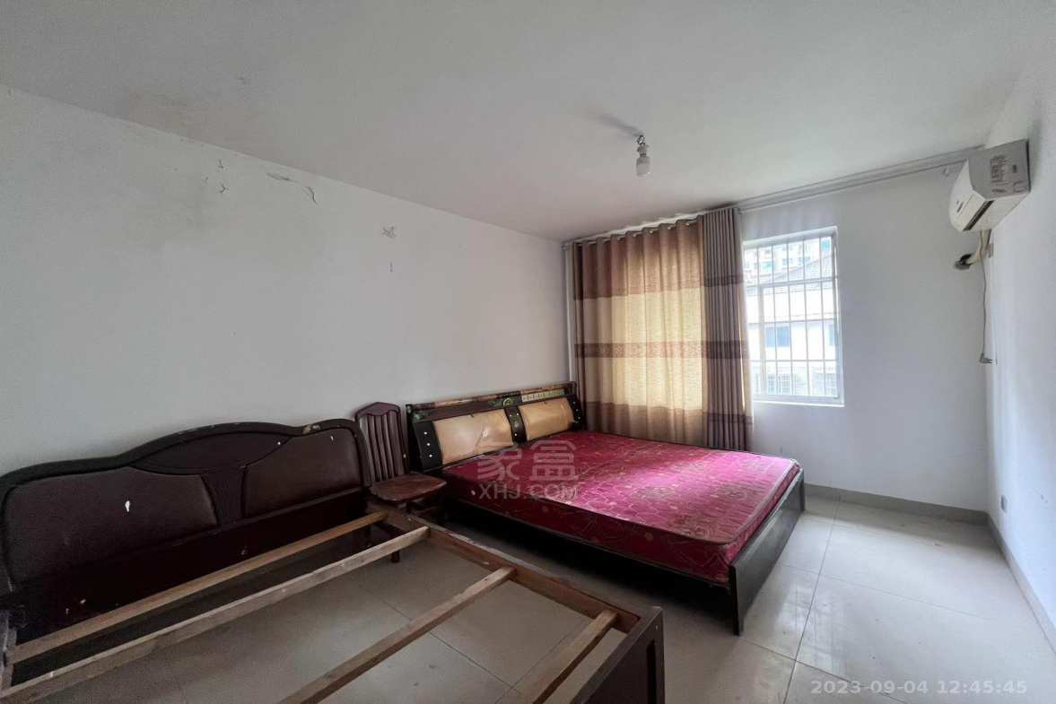 玉泉家园 5室2厅2卫 1500.0元/月 玉泉家园 5室2厅2卫 1500.0元/月室内图