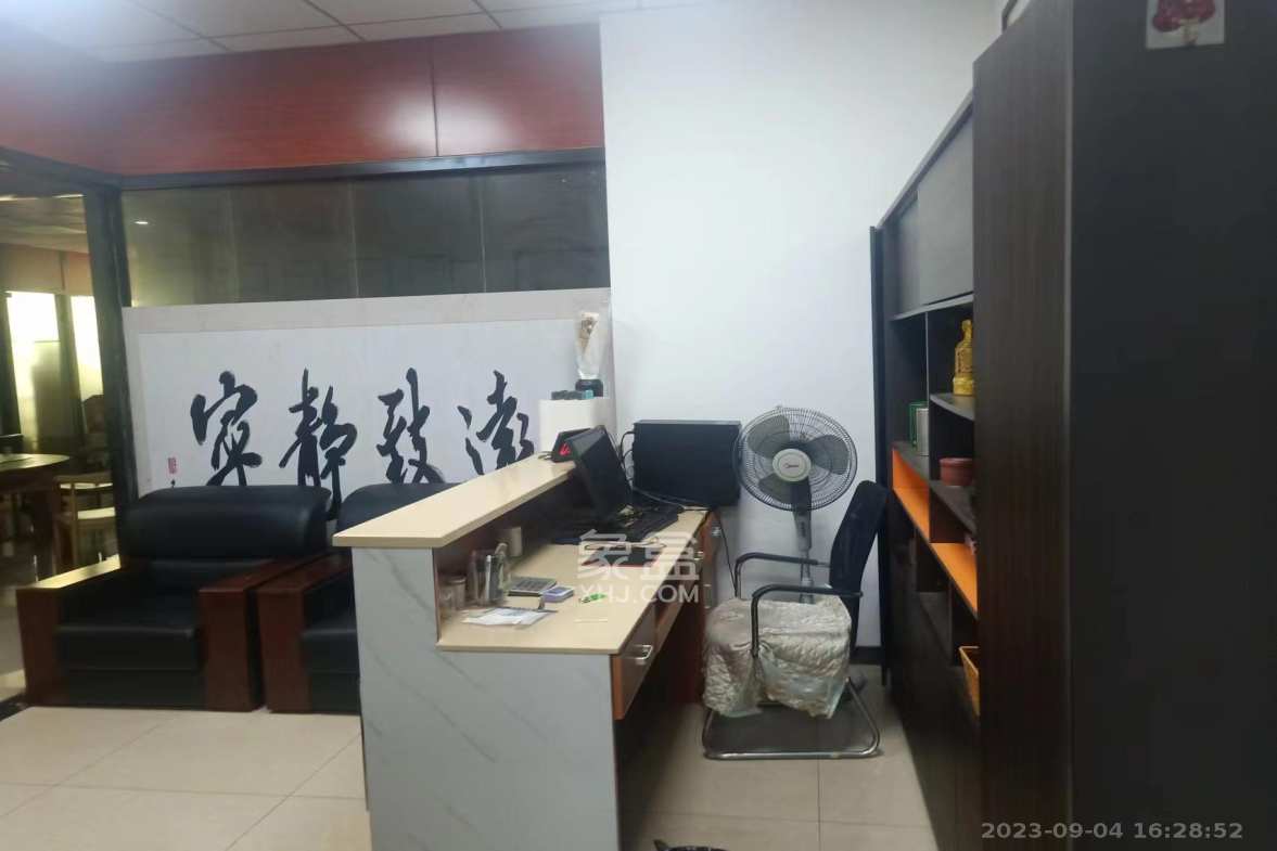 湖韵佳苑  8室2厅1卫   18000.00元/月室内图