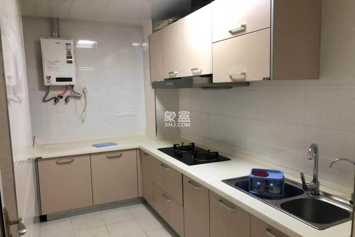景湖春天  2室2厅1卫   1800.00元/月室内图