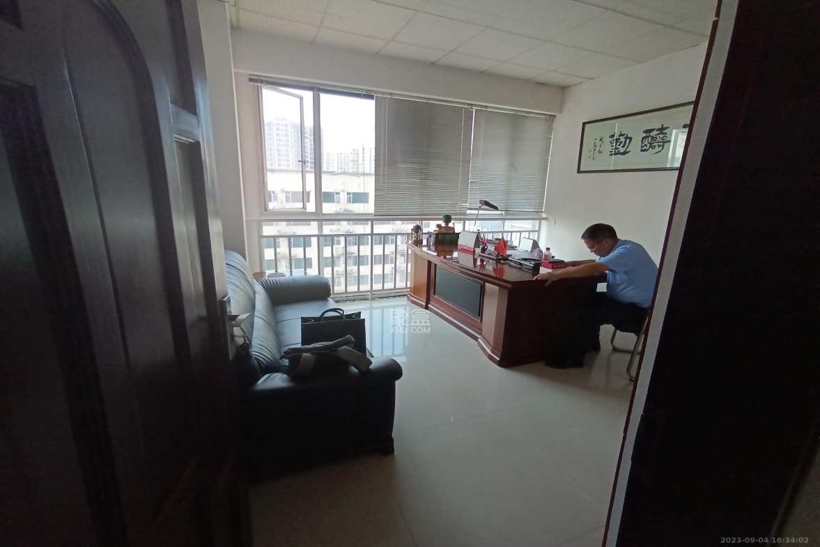 朝阳银座 4室1厅1卫 8000.0元/月 朝阳银座 4室1厅1卫 8000.0元/月室内图