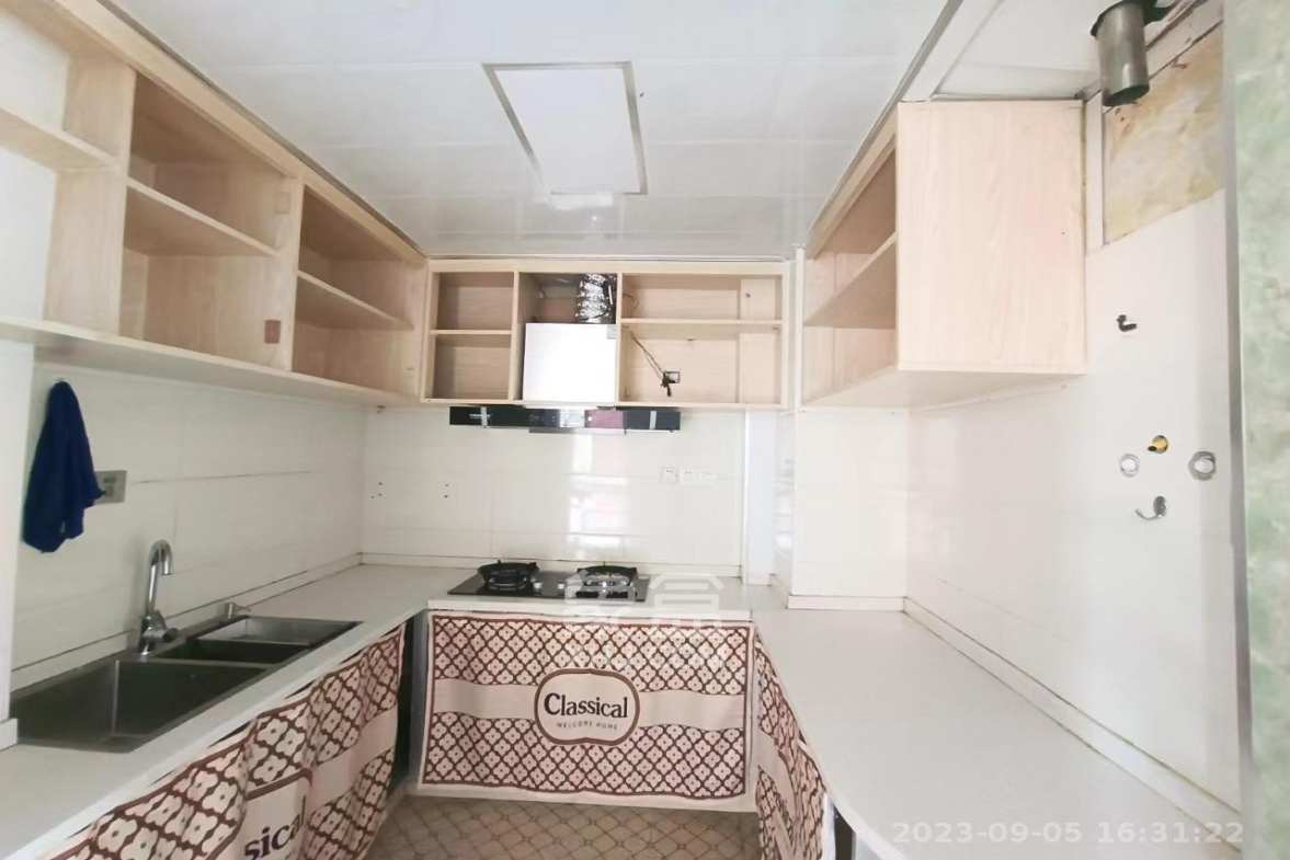 凯富南方鑫城 4室2厅2卫 3400.0元/月 凯富南方鑫城 4室2厅2卫 3400.0元/月室内图