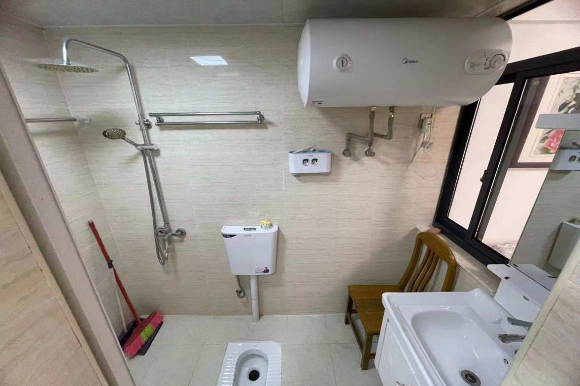 珠江愉景新城  1室1厅1卫   1400.00元/月室内图