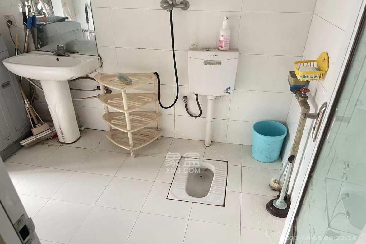 湘绣城  2室2厅1卫    1300.0元/月室内图