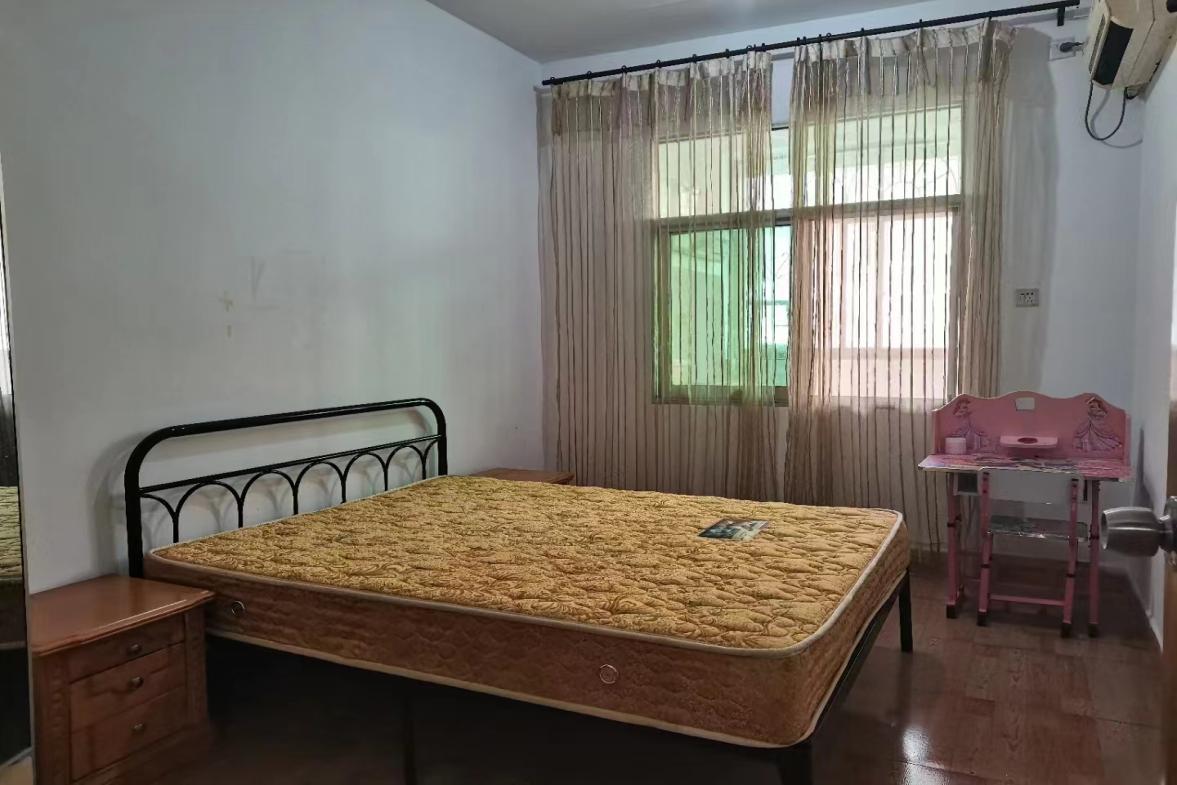 湘中电脑城 2室1厅1卫 36.8万 湘中电脑城 2室1厅1卫 36.8万客厅