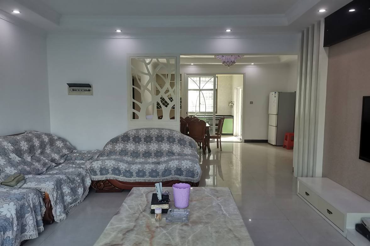 桃李苑  3室2厅2卫    66.0万室内图1