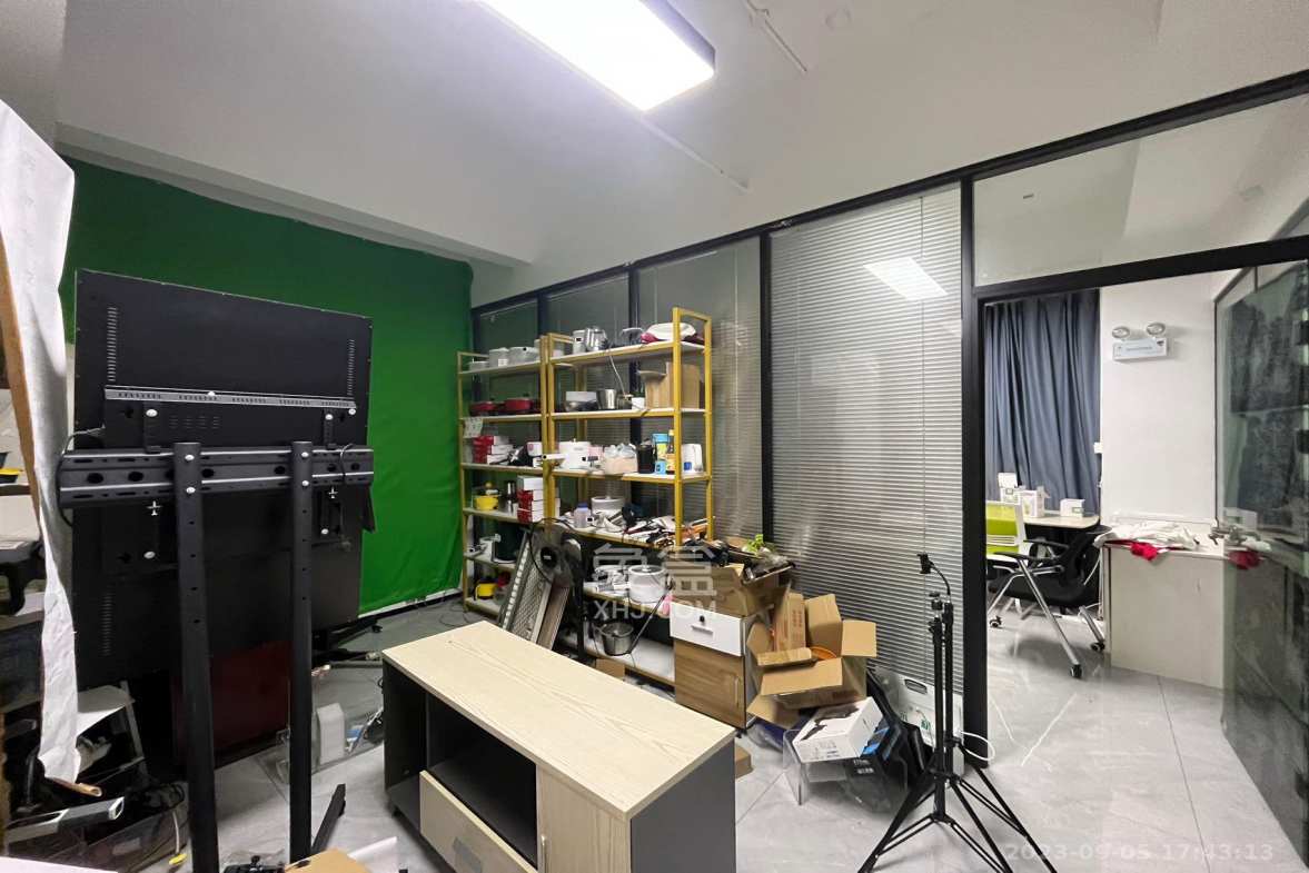 绿洲花园  5室1厅1卫    10000.0元/月室内图