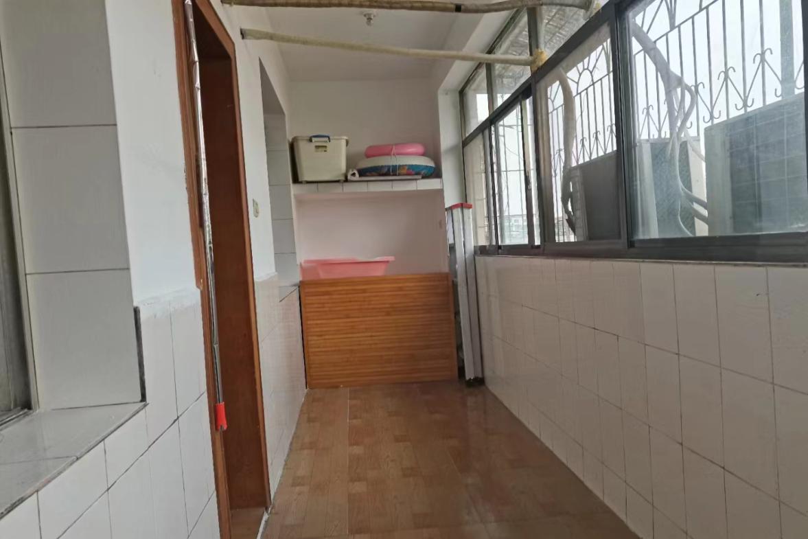 湘中电脑城 2室1厅1卫 36.8万 湘中电脑城 2室1厅1卫 36.8万客厅