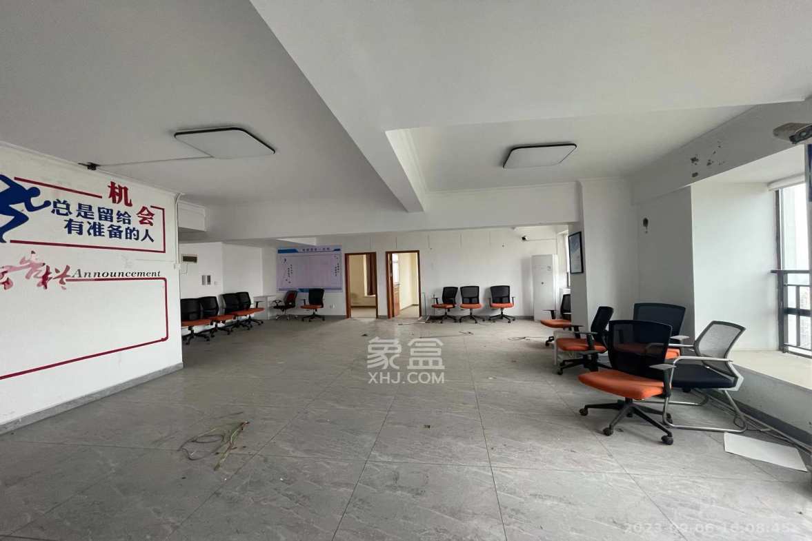 钱隆樽品(一、二、三期) 1室1厅1卫 6000.0元/月 钱隆樽品(一、二、三期) 1室1厅1卫 6000.0元/月室内图