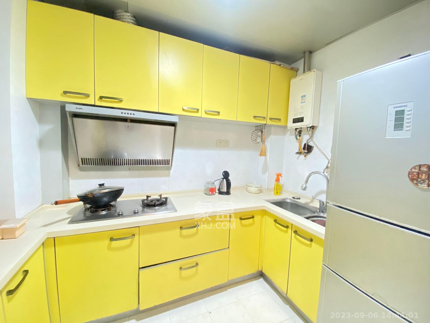 浏阳河畔家园  3室2厅2卫    3000.0元/月