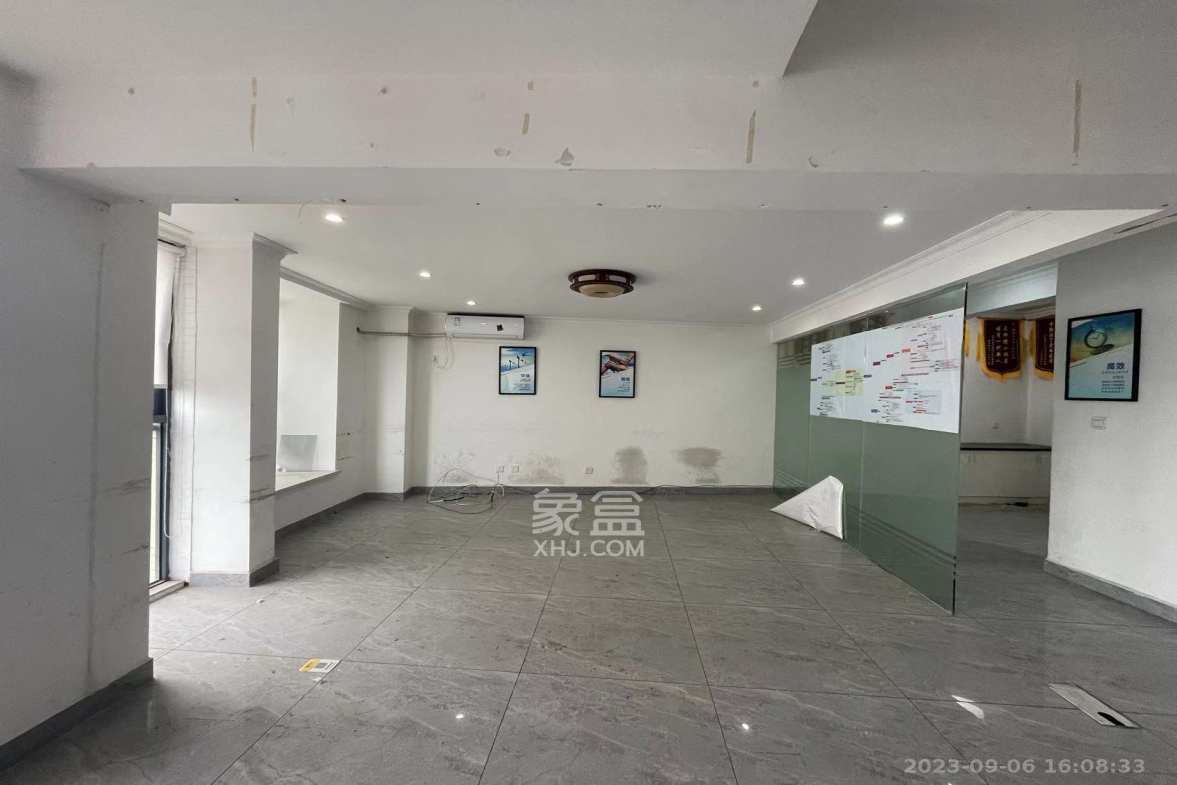 钱隆樽品(一、二、三期) 1室1厅1卫 6000.0元/月 钱隆樽品(一、二、三期) 1室1厅1卫 6000.0元/月户型图