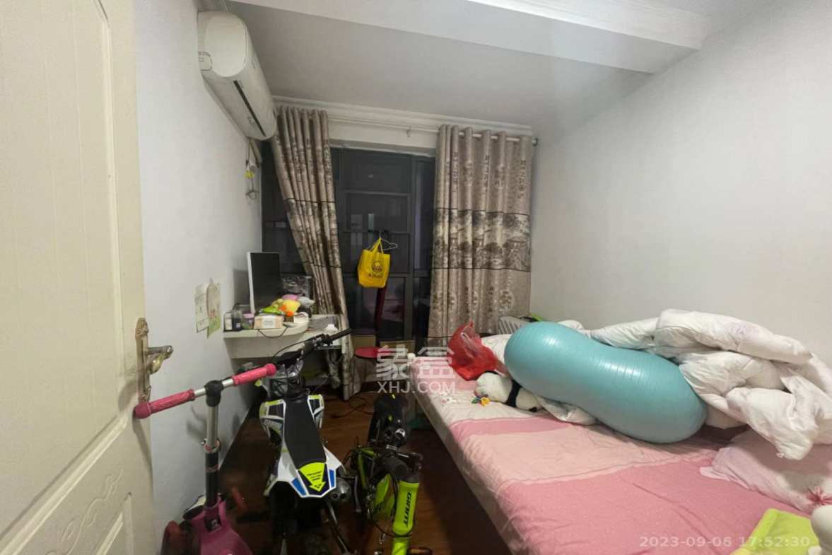 润屋美院  3室2厅2卫    2600.0元/月室内图