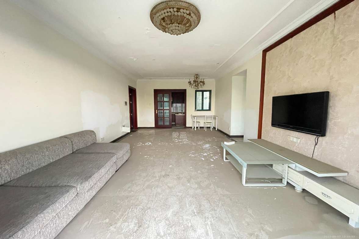 恒大绿洲  3室2厅1卫    2600.0元/月室内图1