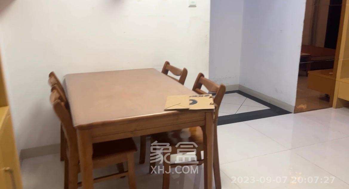 上海城小区  3室2厅1卫    2200.0元/月室内图