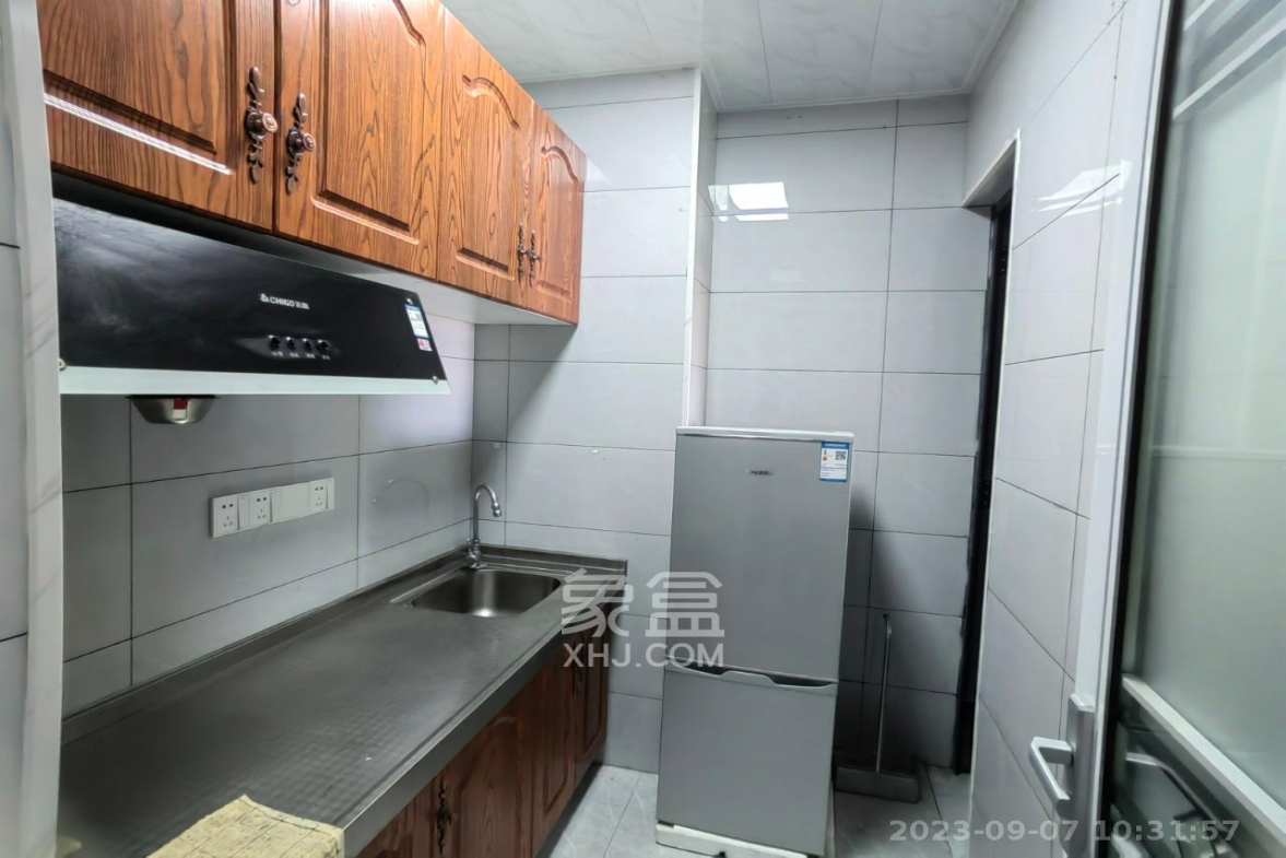 中悦领秀城  1室1厅1卫    1200.0元/月 中悦领秀城  1室1厅1卫    1200.0元/月室内图