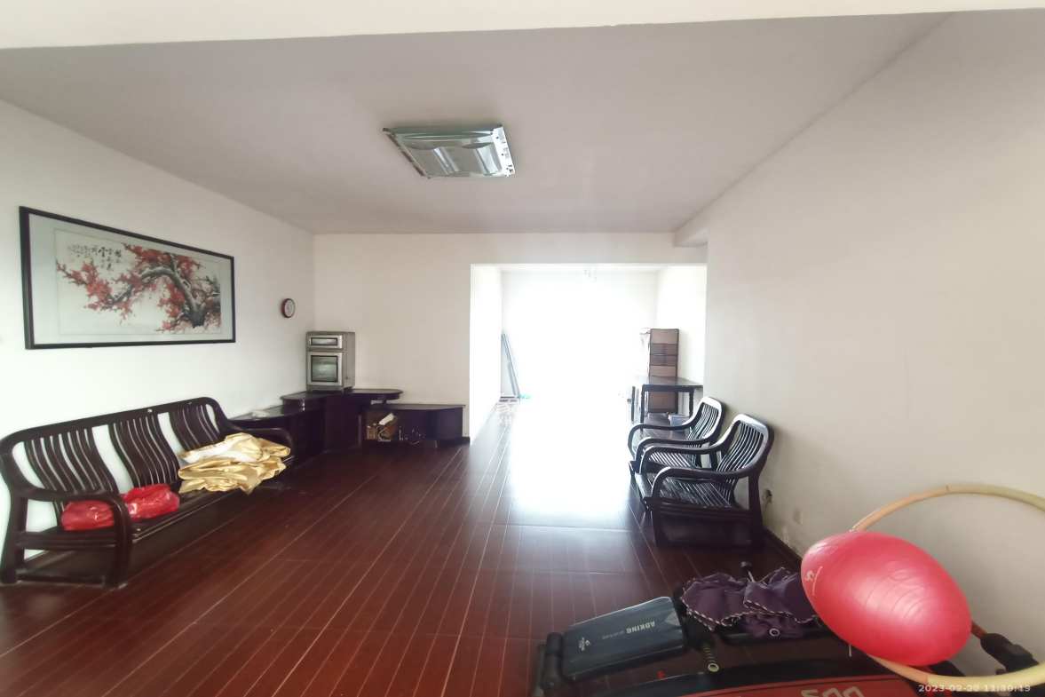 盘龙学府  3室2厅1卫    1600.0元/月 盘龙学府  3室2厅1卫    1600.0元/月户型图