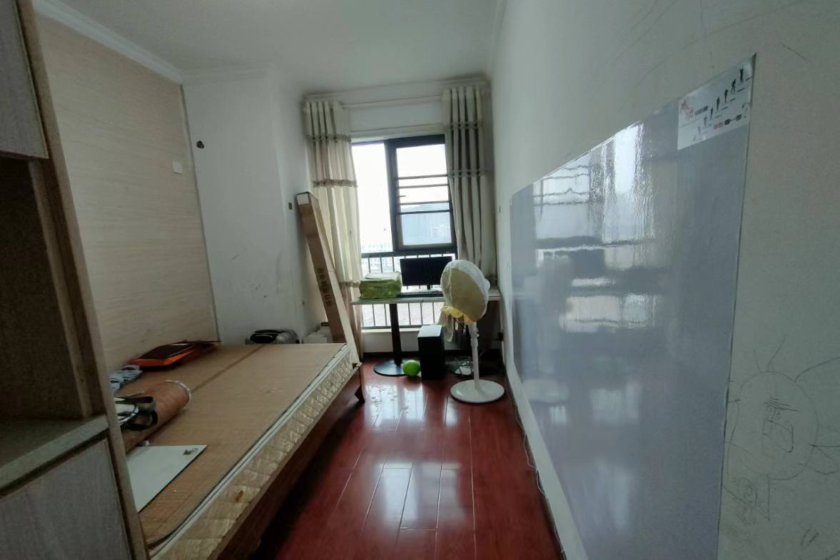 和一紫竹苑 3室2厅1卫 1800.0元/月 和一紫竹苑 3室2厅1卫 1800.0元/月室内图