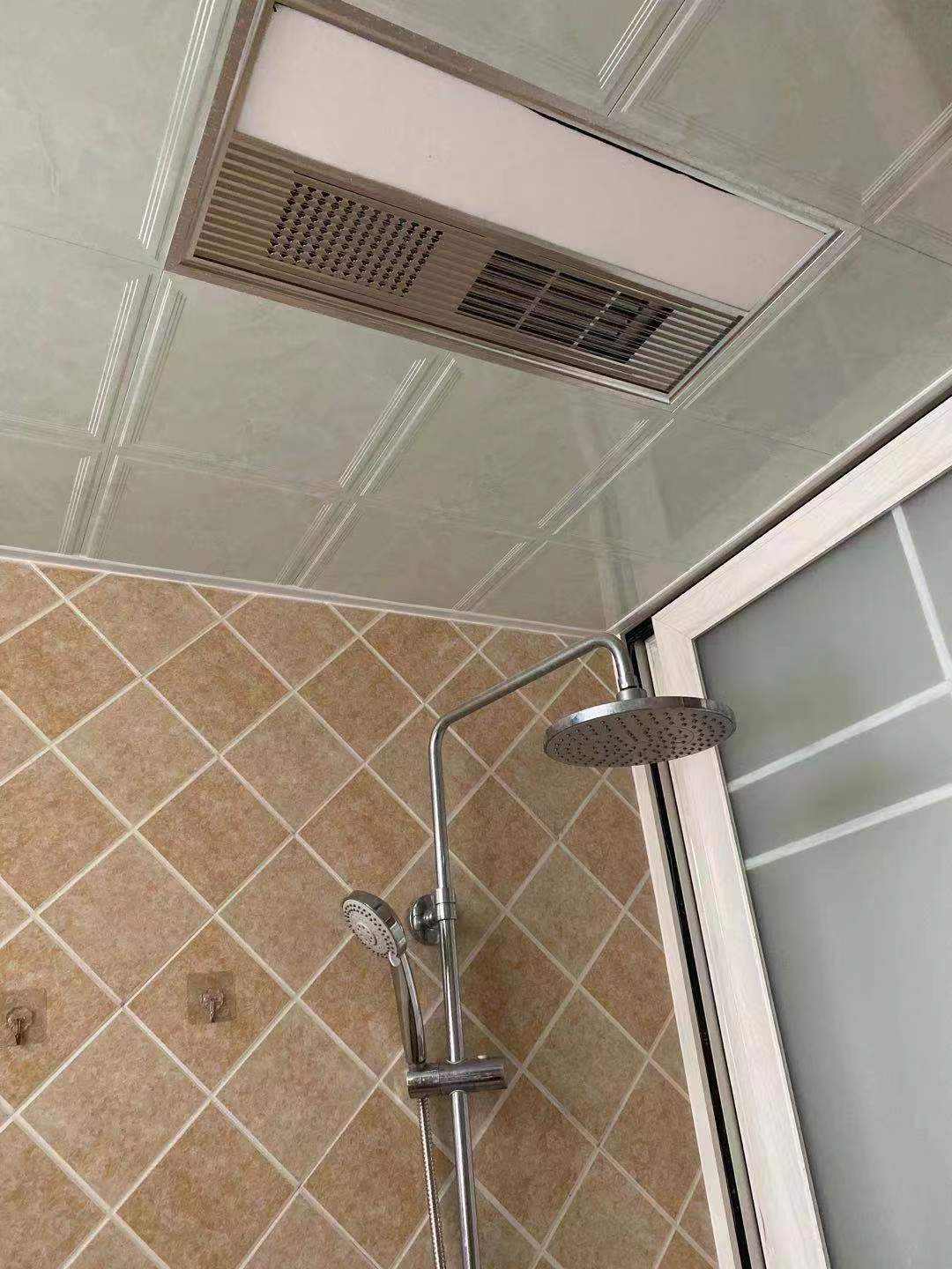 欣天蓝郡  3室2厅2卫   1500.00元/月室内图