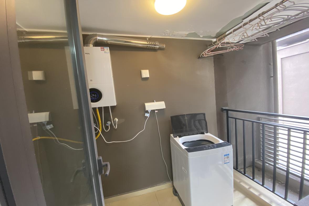 融创九樾府  4室2厅1卫    5000.0元/月室内图1