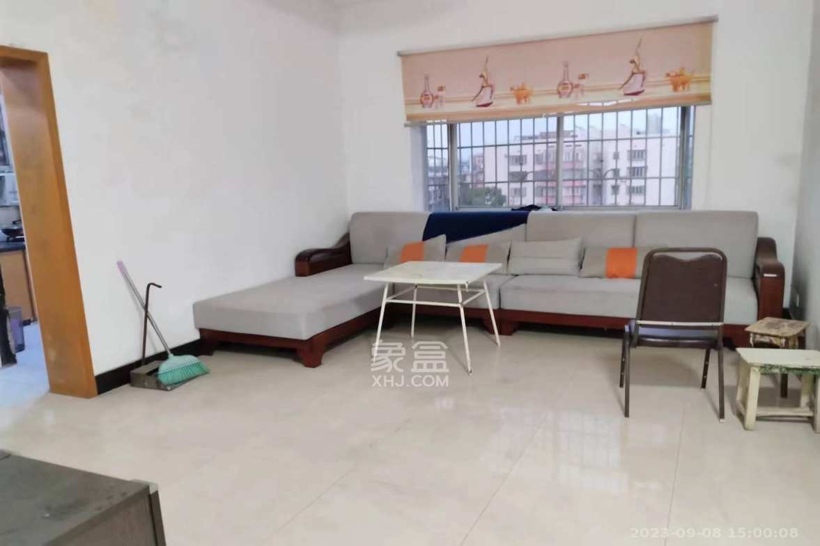 汽运小区  2室2厅1卫    800.0元/月室内图