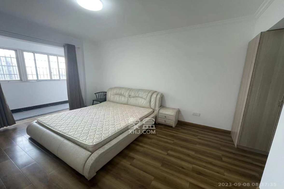 东门尚苑  3室2厅2卫    2000.0元/月室内图