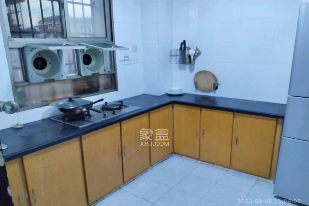 汽运小区  2室2厅1卫    800.0元/月室内图