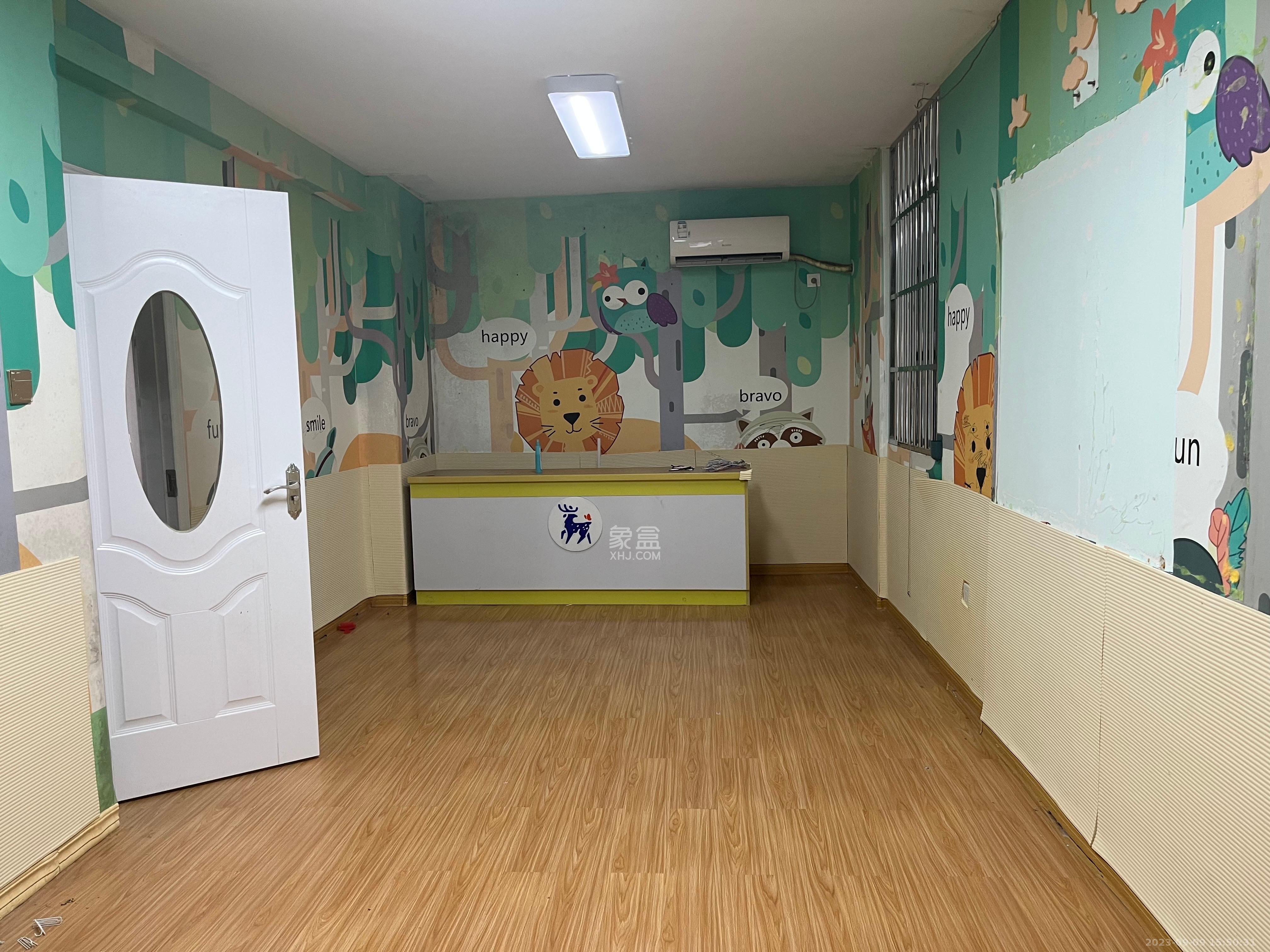 中国铁建国际城一期   166.0㎡      5000.0元/月室内图