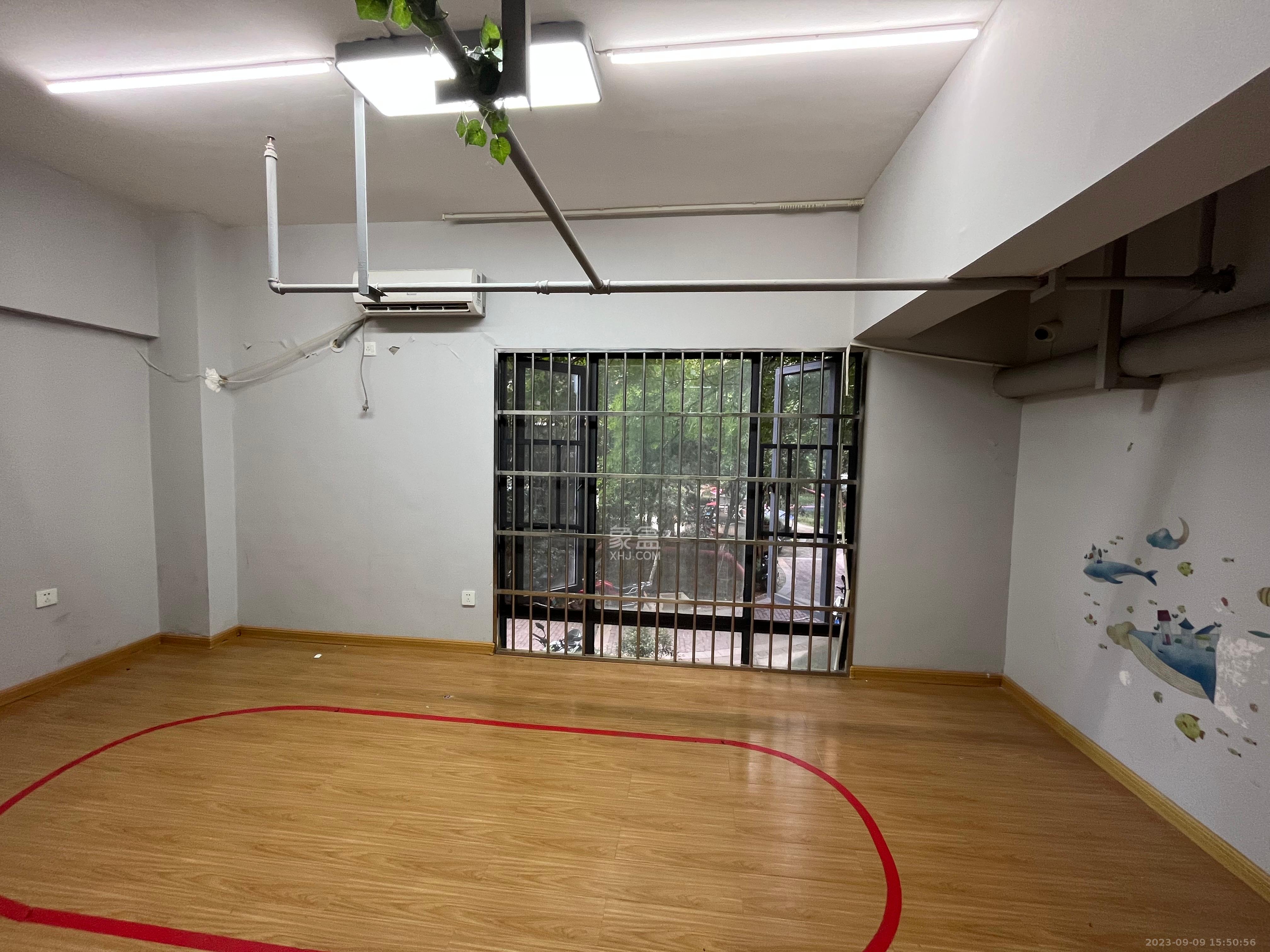 中国铁建国际城一期   166.0㎡      5000.0元/月室内图