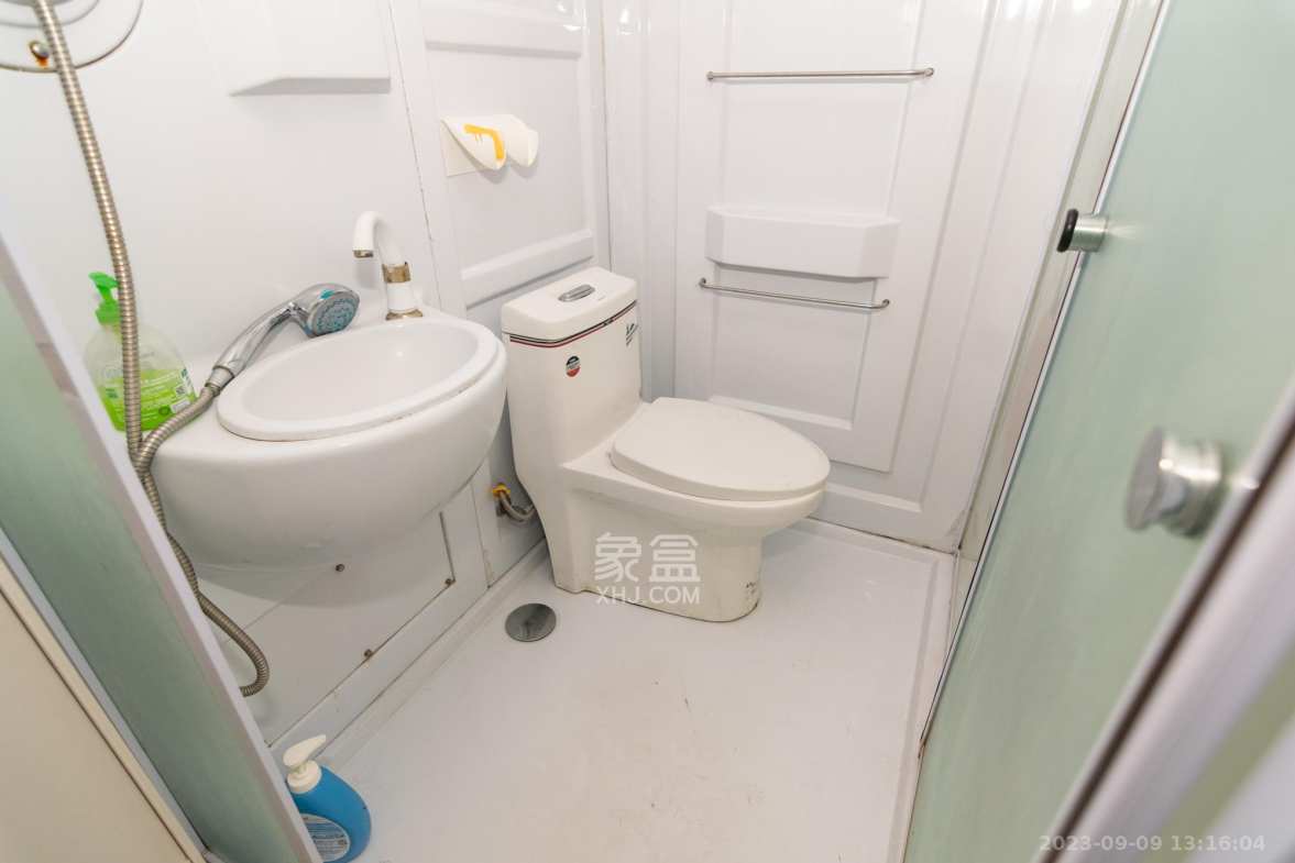 山与墅 1室1厅1卫 1400.0元/月 山与墅 1室1厅1卫 1400.0元/月室内图