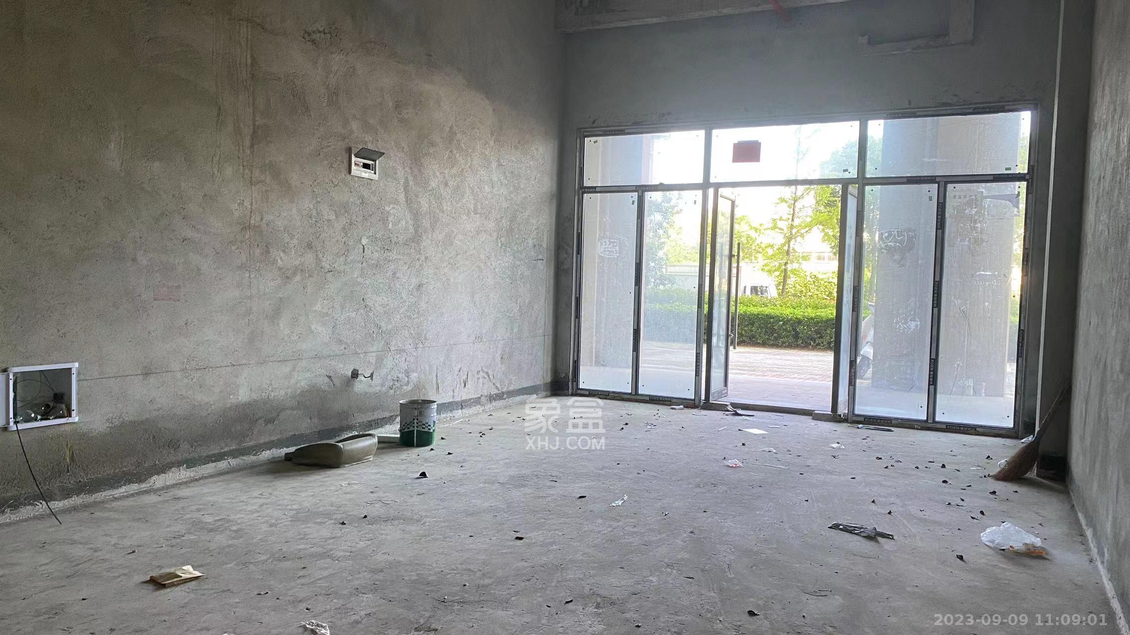 新城国际花都   185.0㎡      7400.0元/月室内图