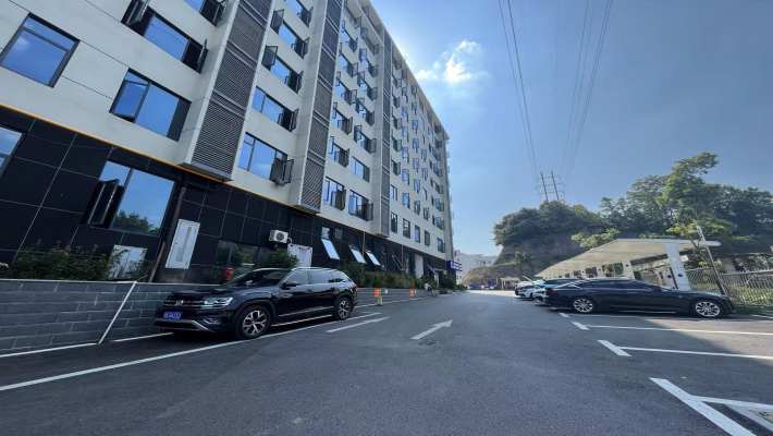 窑塘村综合楼室内图2