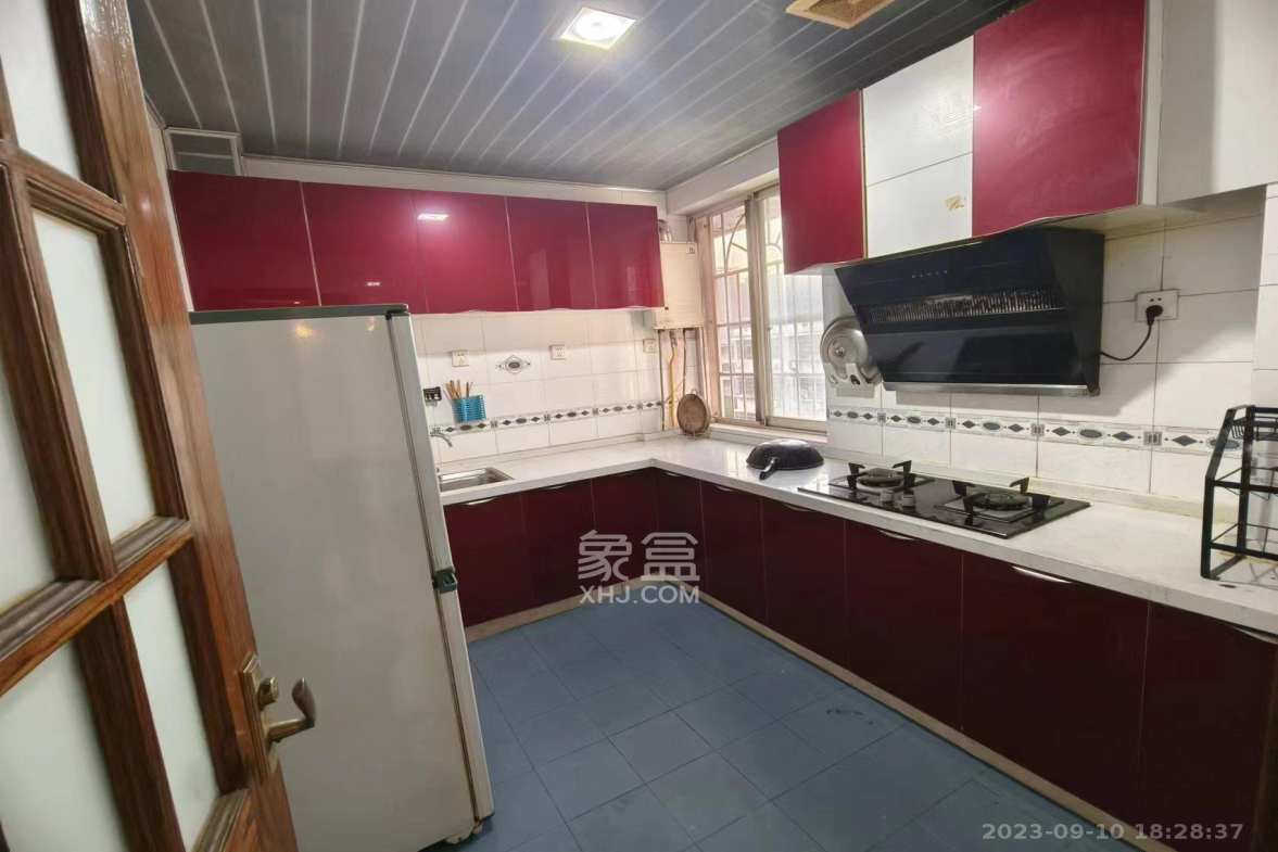 绕城家园 3室2厅2卫 1800.0元/月 绕城家园 3室2厅2卫 1800.0元/月室内图